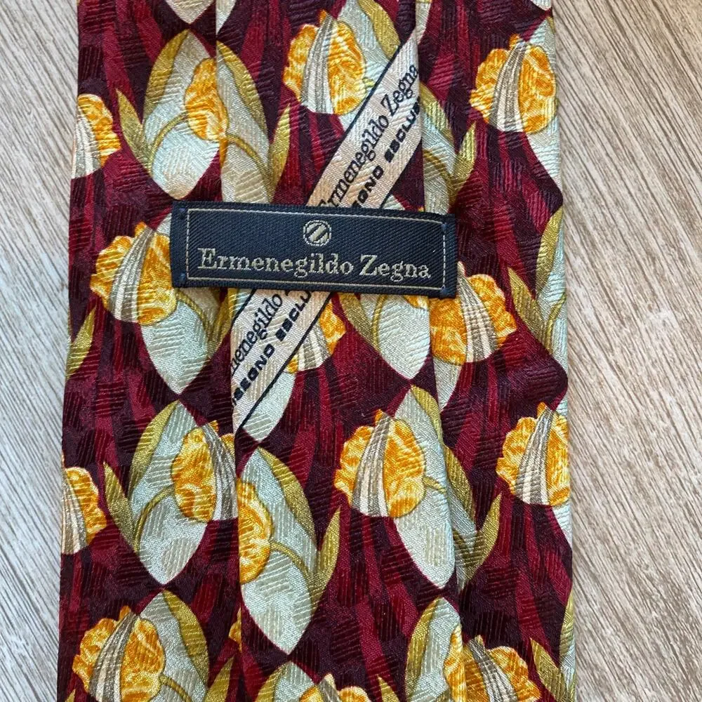 Ermenegildo Zegna 100% Silk Tie Floral Burgendy